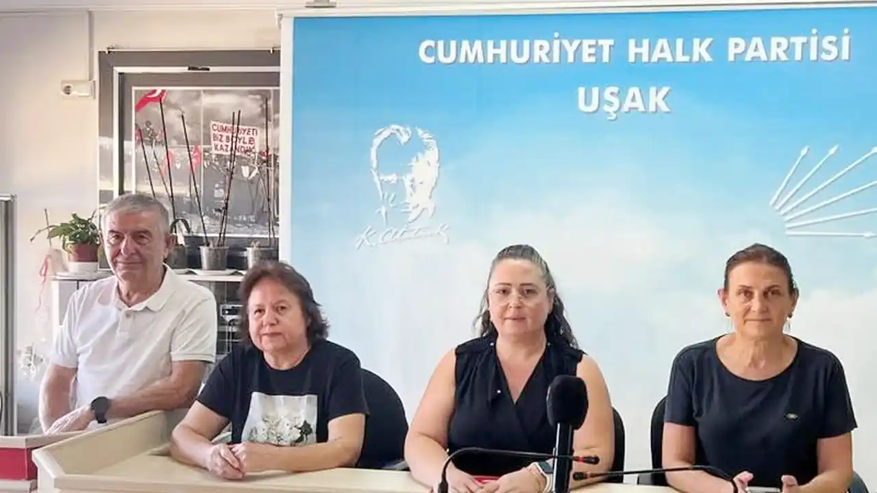 CHP Uşak Yönetimi Özkan Yalım'a Dayanamadı: “İstifa Ediyoruz”