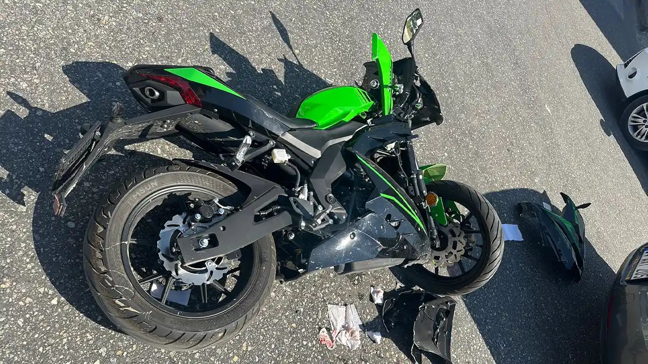 Uşak’ta Otomobille Motosiklet Çarpıştı: 1 Yaralı