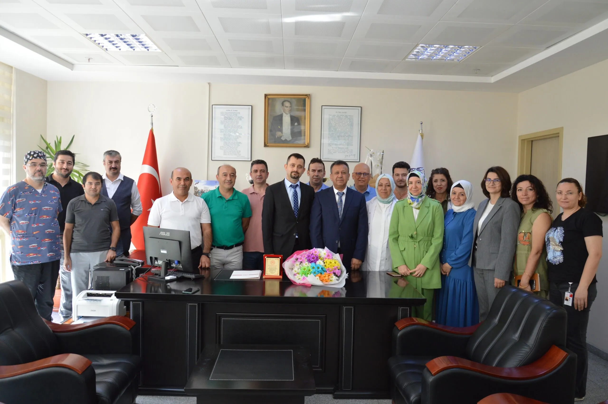 Uşak Eğitim ve Araştırma Hastanesi’nde Yeni Başhekim Göreve Başladı