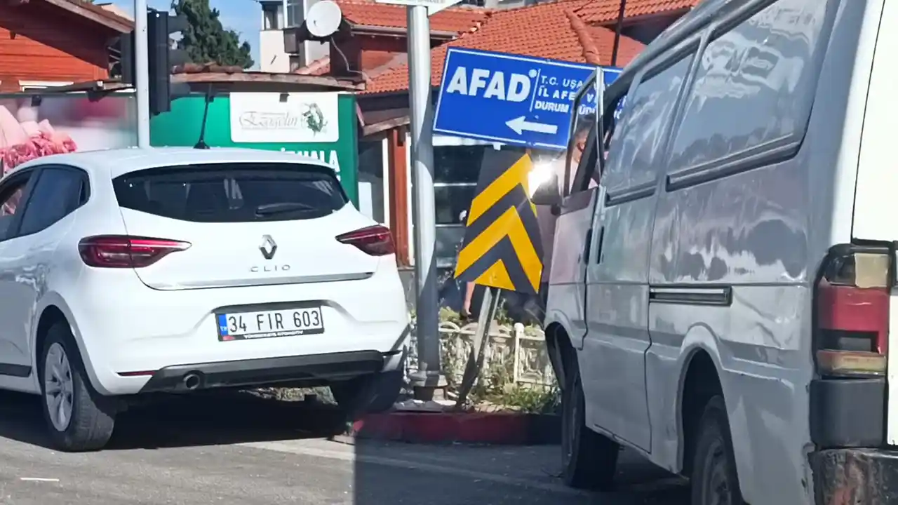 Uşak’ta Stadyum Kavşağında Kaza