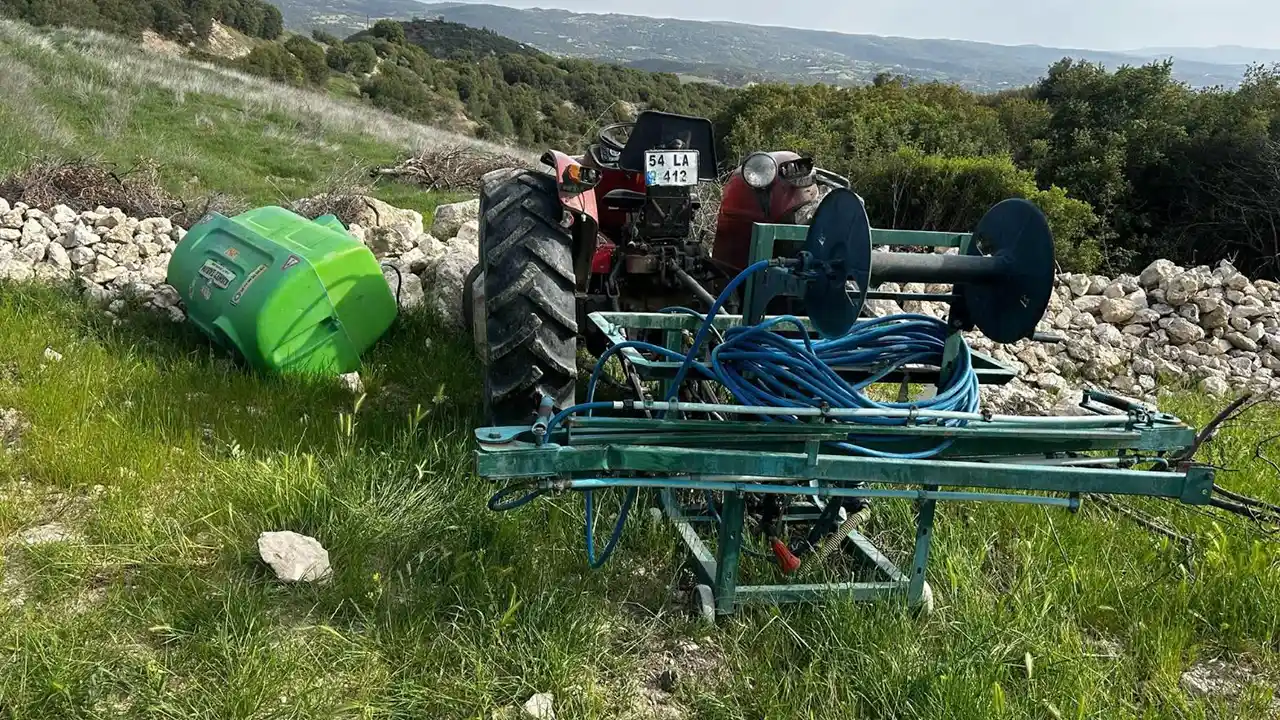 Eşme’de Traktör Devrildi: 1 Ölü, 1 Yaralı