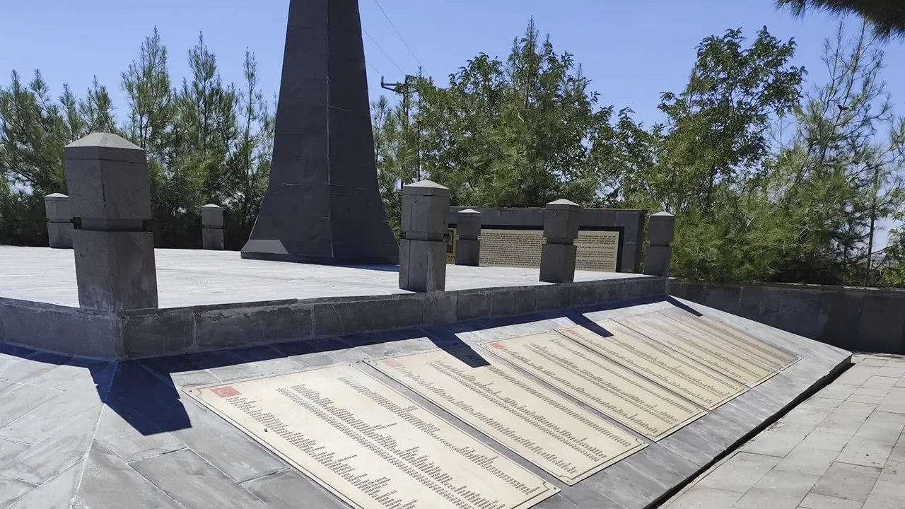 Uşak’ta Tarihi Şehitlik ve Anıtlarda Bakım Çalışmaları Tamamlandı