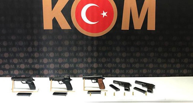 NAZİLLİ'DE SİLAH KAÇAKÇILIĞI İDDİASIYLA 2 KİŞİ YAKALANDI