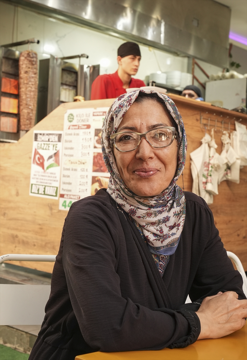 İzmir'deki restoran, bir aylık gelirini Gazze'ye bağışlayacak