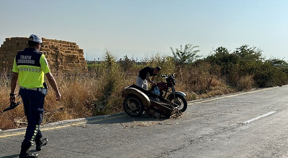 Kamyonet ile Motosiklet Çarpıştı: 1 Ölü