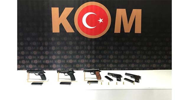 Nazilli'de silah kaçakçılığı iddiasıyla 2 kişi yakalandı