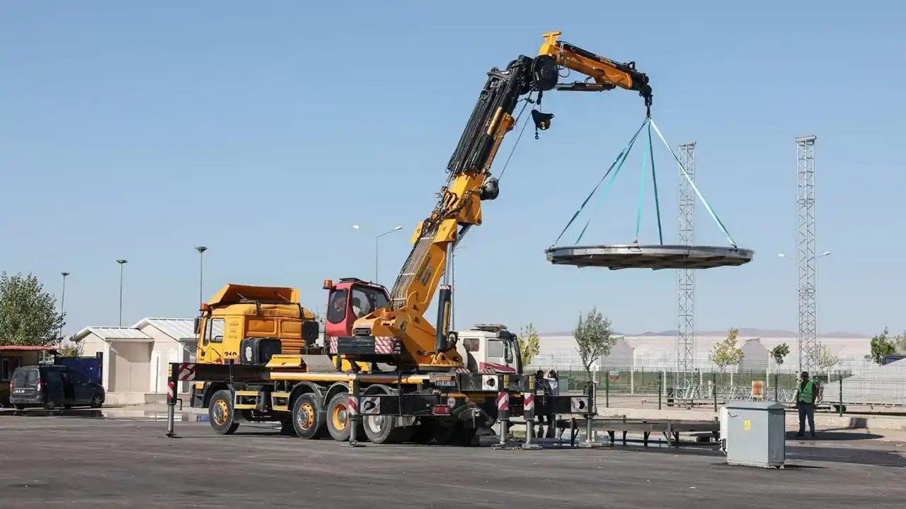 Uşak’ın 32 Tonluk Tarhana Kazanına Nispet, Afyon’dan Dev Tava!