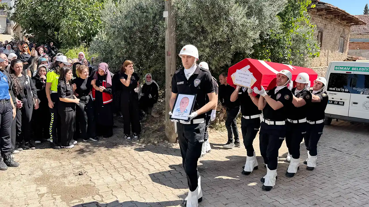Polis Memuru Samet Ter Toprağa Verildi