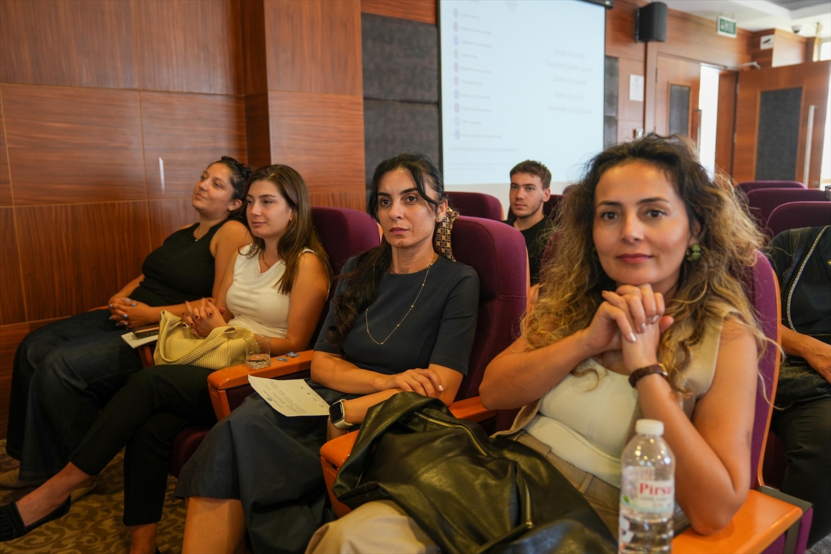 Fethiye'de ‘geleceğin iş dünyasında trendler ve kuşaklar eğitimi' verildi