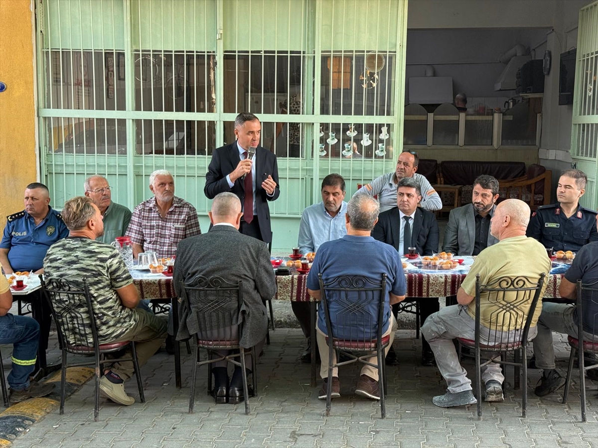 Kemalpaşa'da esnaf ahilik programında buluştu