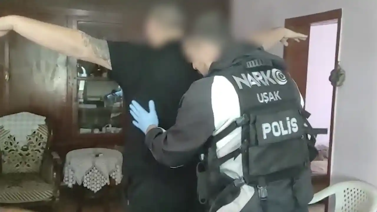 Uşak Polisi Zehir Tacirlerine Göz Açtırmadı
