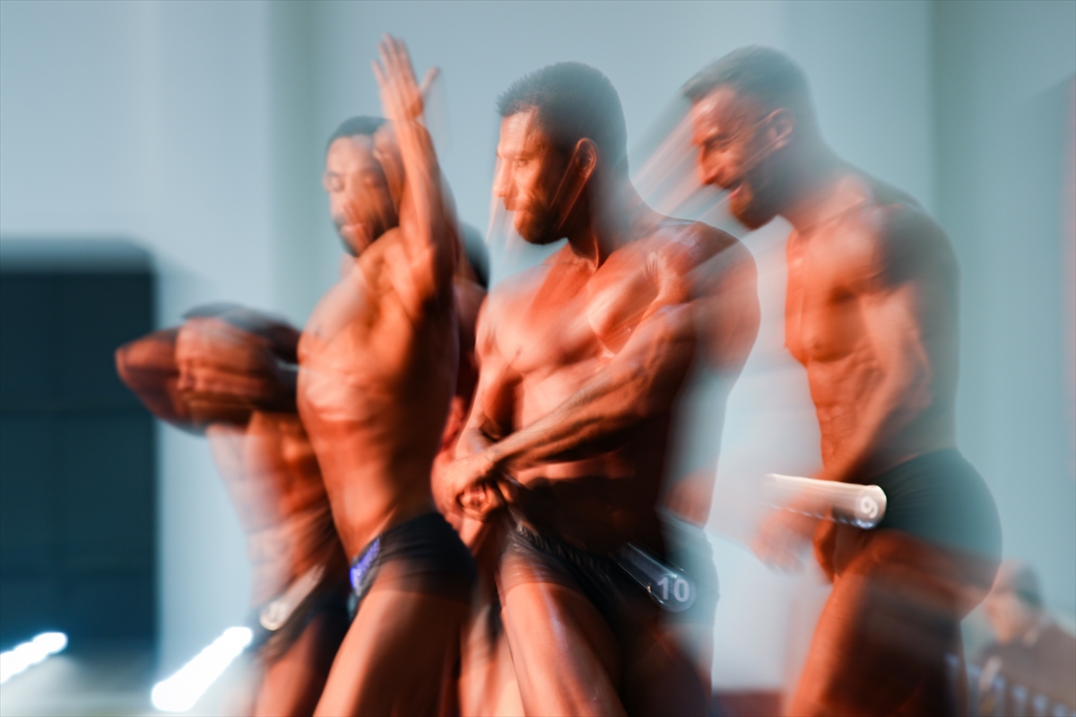 İzmir'de Uluslararası Mr. Universe Vücut Geliştirme Yarışması yapıldı