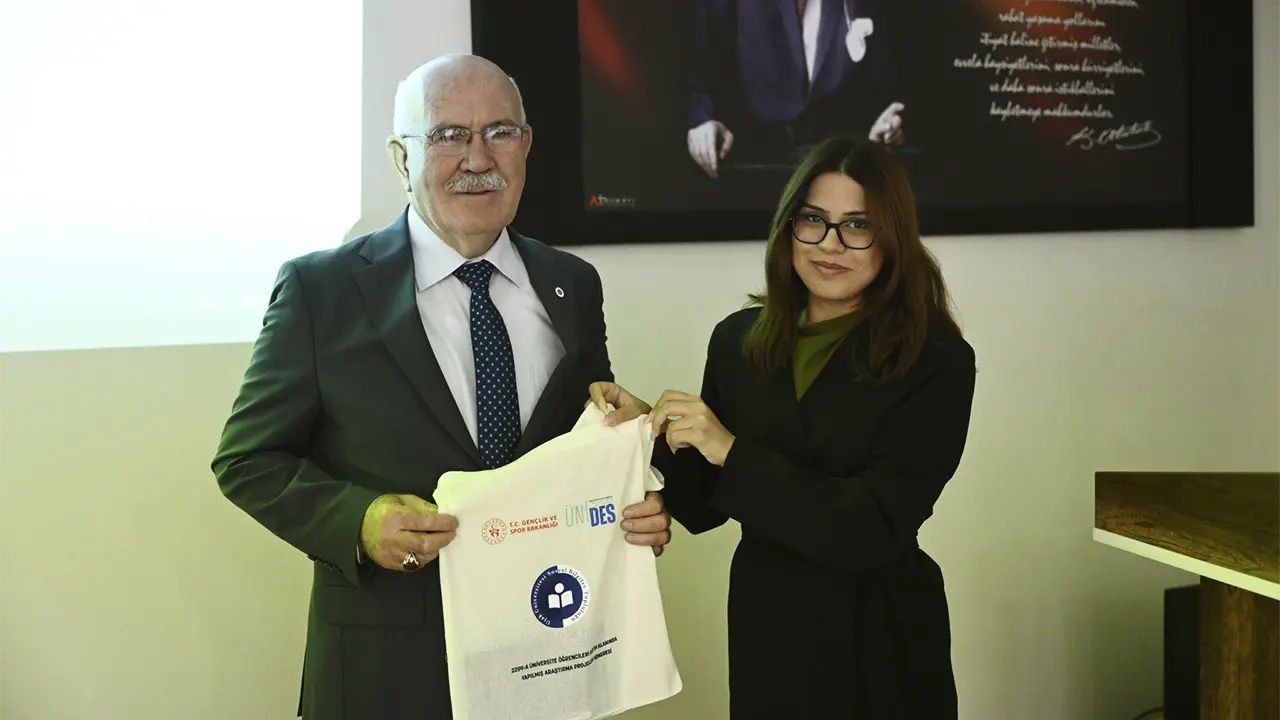 Uşak Üniversitesi’nde Genç Araştırmacılar Sahne Aldı