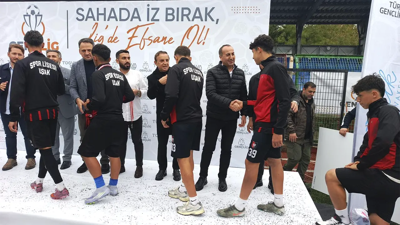 Uşak Spor Lisesi Futbolda Türkiye 2’ncisi Oldu