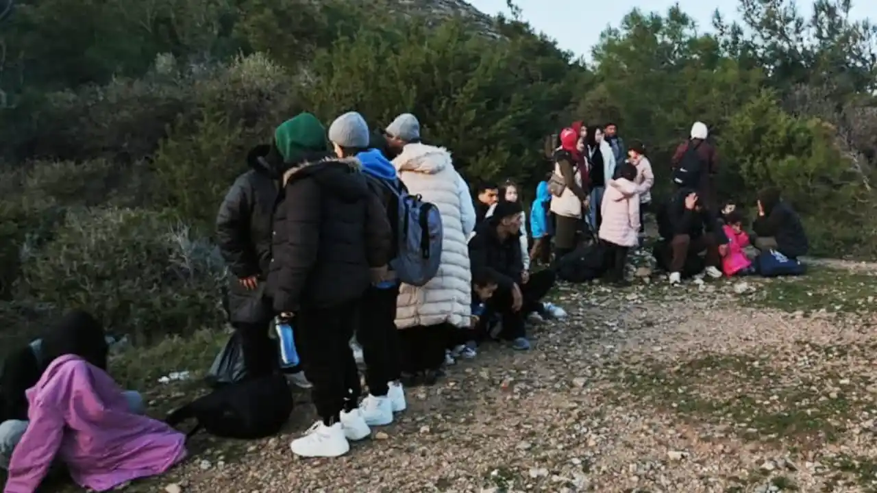 İzmir'de 138 düzensiz göçmen yakalandı