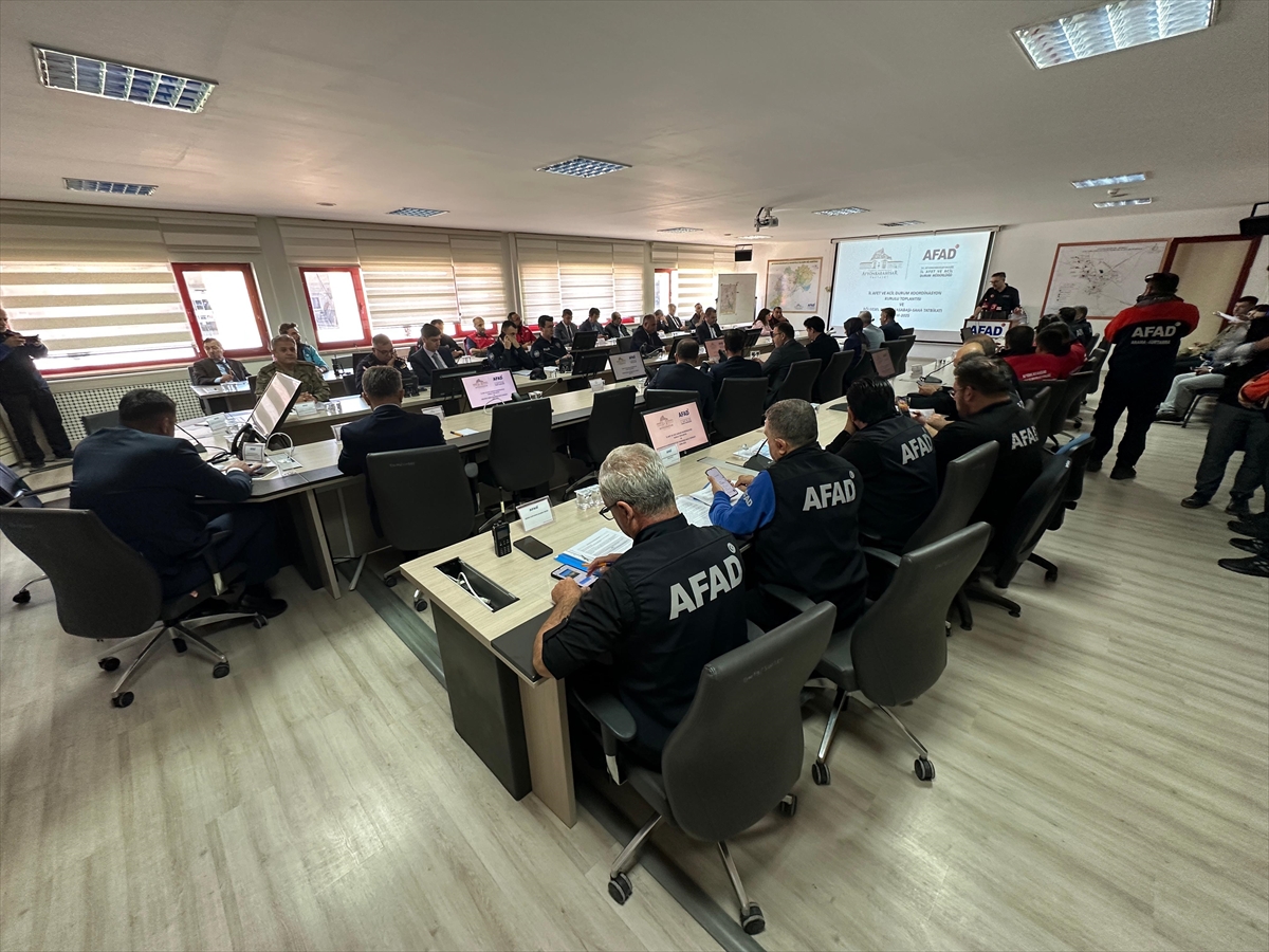 Afyonkarahisar'da '6,1 büyüklüğünde yaşanan deprem' senaryolu tatbikat yapıldı