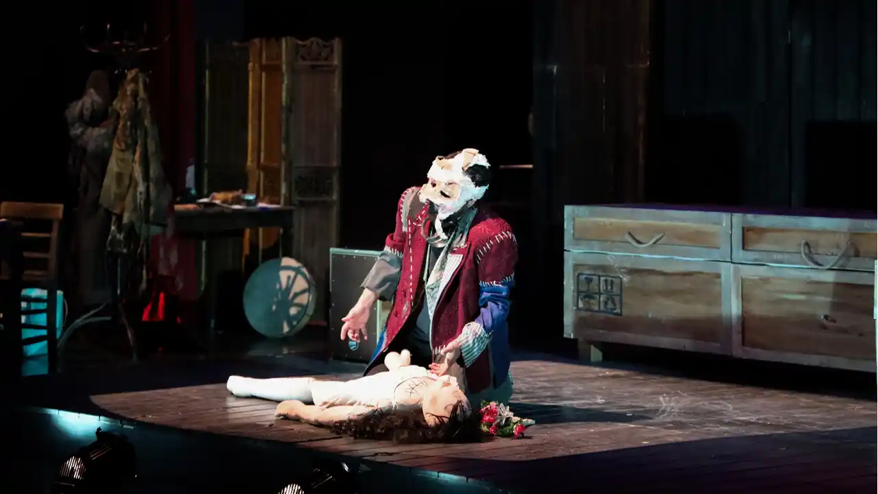 Muğla'da bağımlılıkla mücadele kapsamında 'Umut' adlı tiyatro oyunu sahnelendi