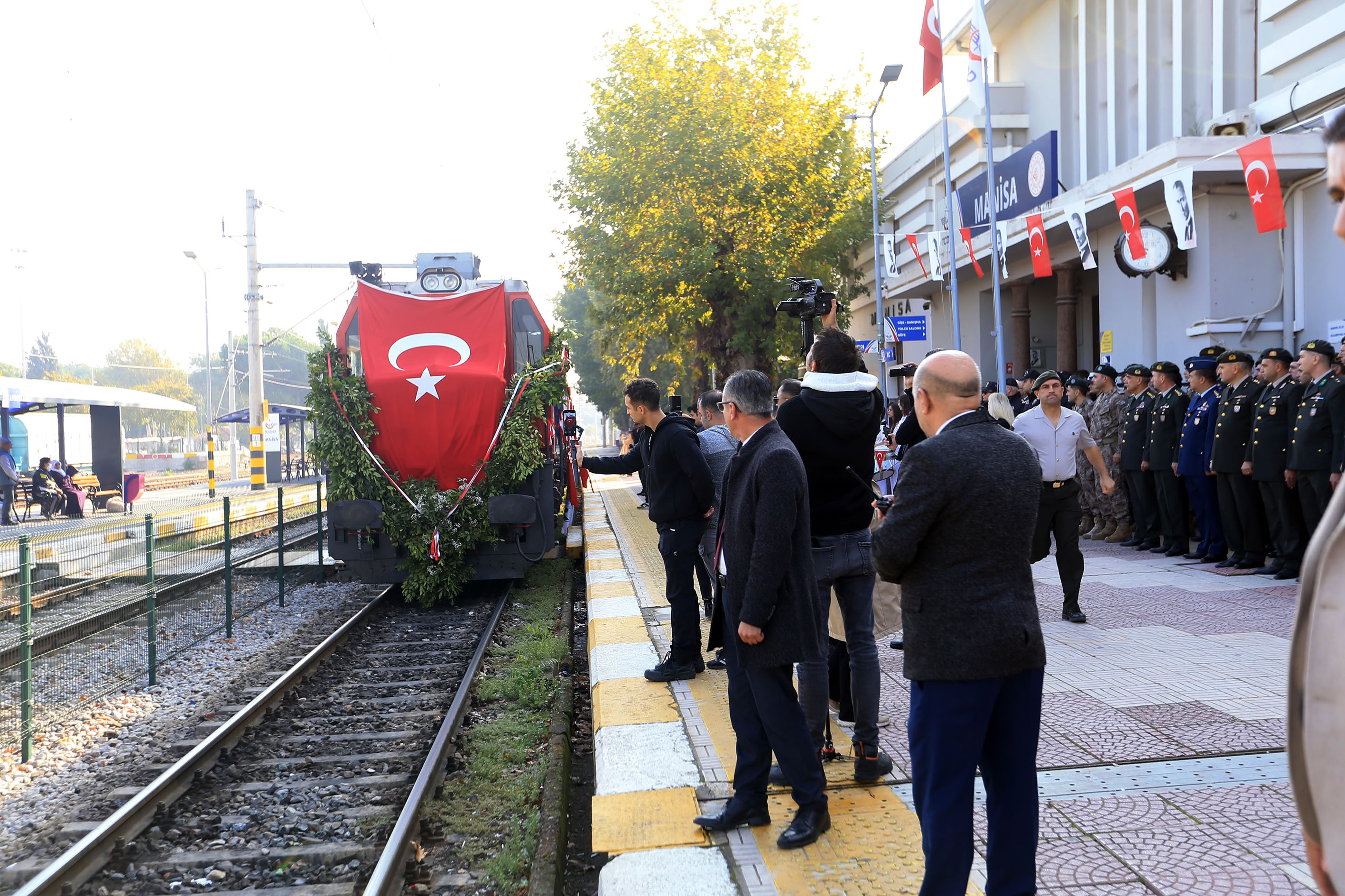 Atatürk'ün Manisa'ya gelişinin 100. yıl dönümü kutlandı