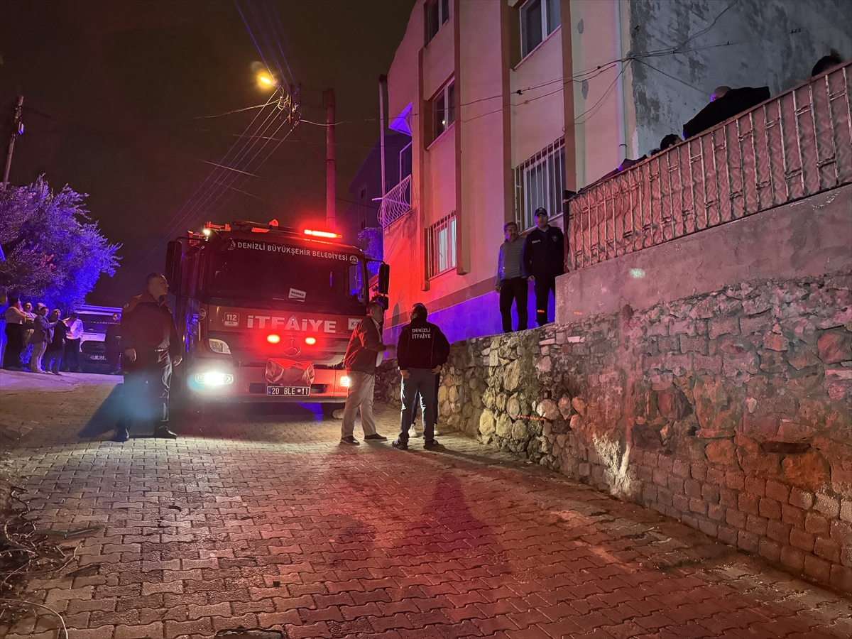 Denizli'de tavanı çöken evdeki 6 kişi yaralandı