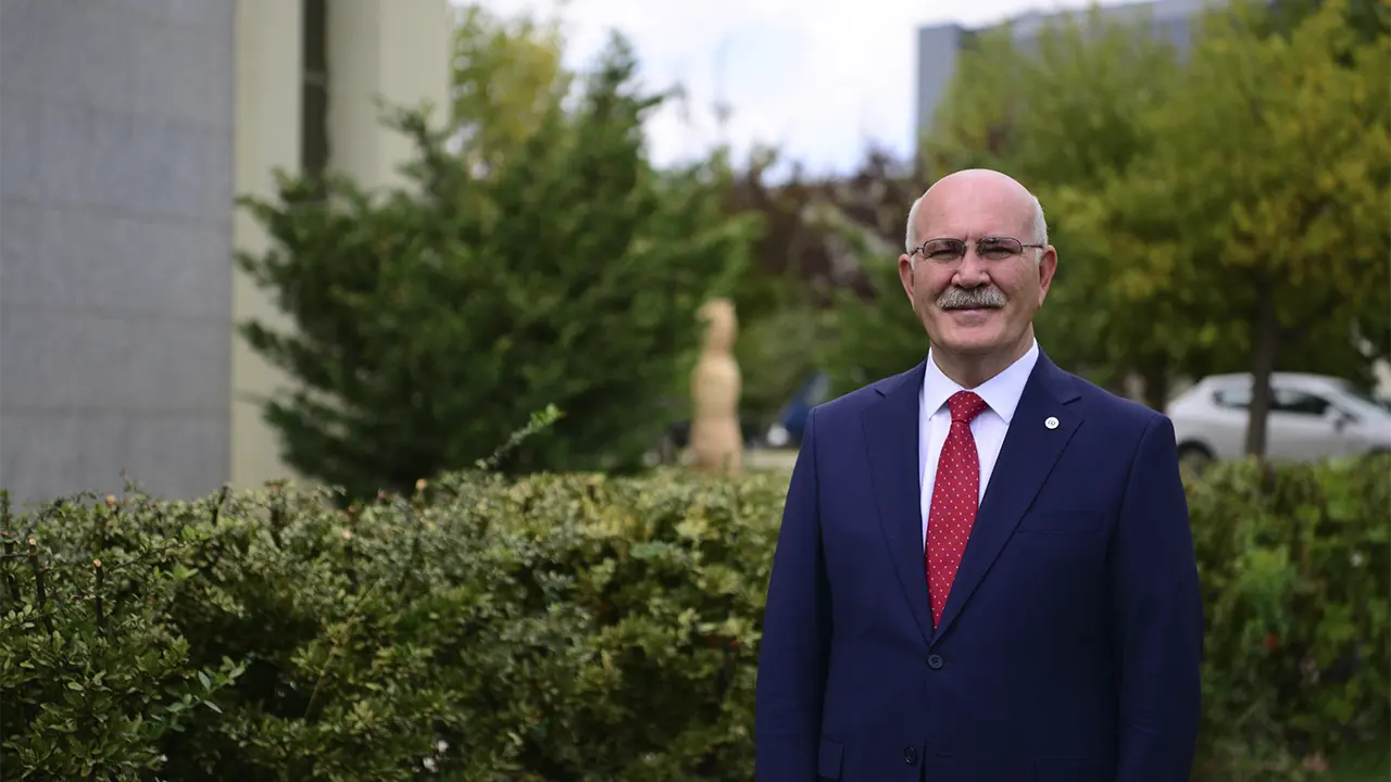 Uşak Üniversitesi’nde Rektör Değişiyor: YÖK Başvuru Açtı