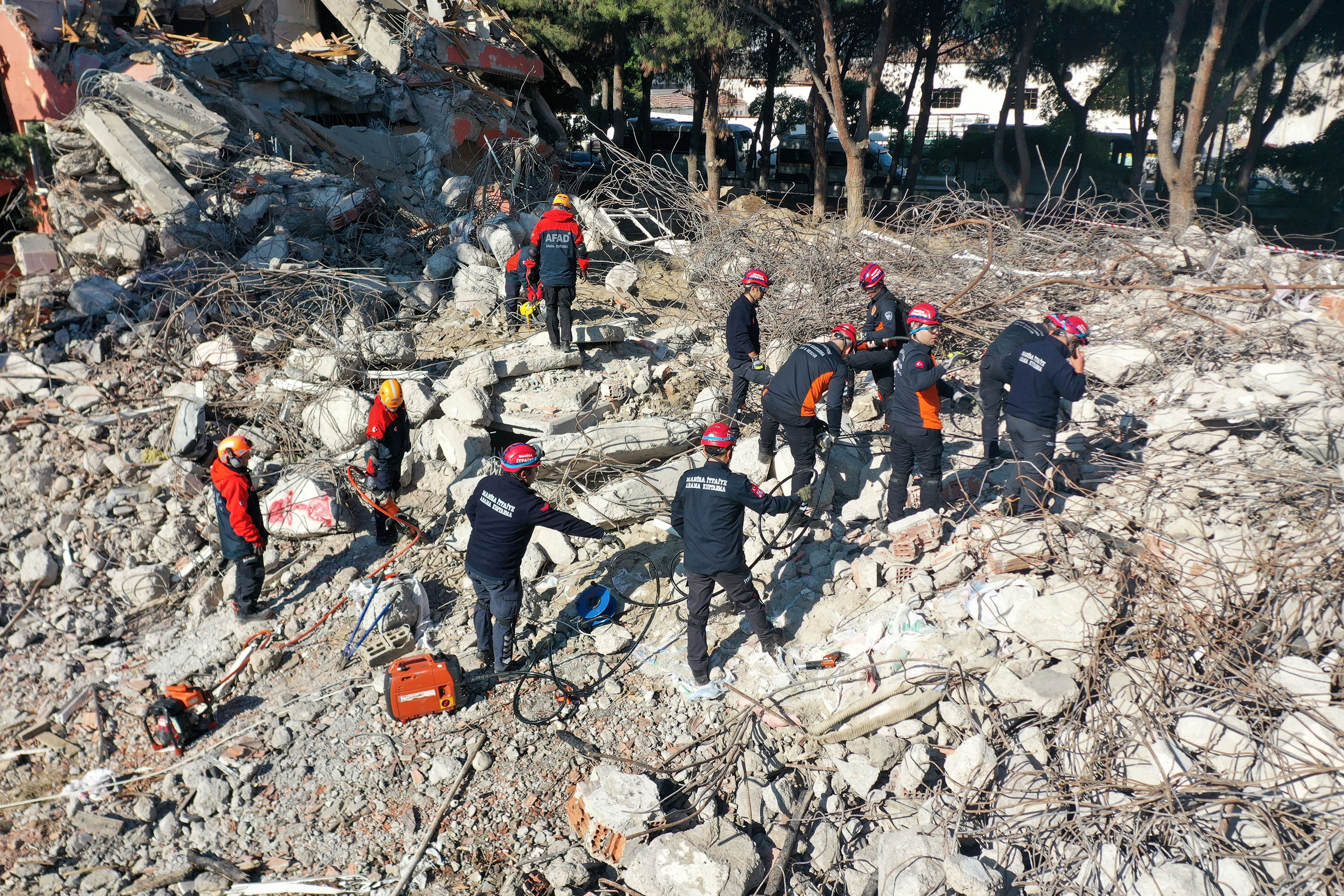 Manisa'da 6,6 büyüklüğünde deprem senaryosuyla tatbikat yapıldı