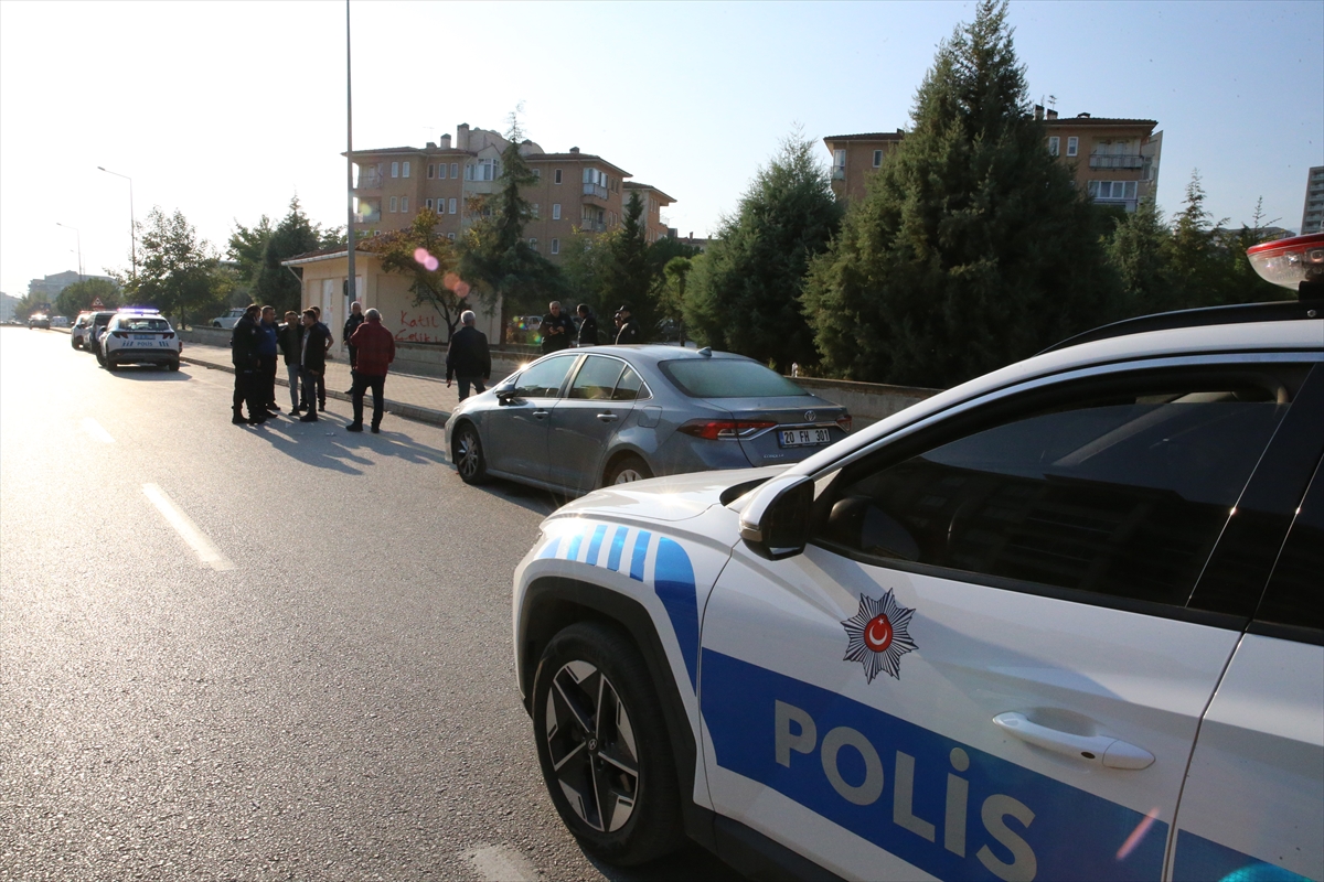 Denizli'de silahlı saldırıya uğrayan okul müdürü yaralandı