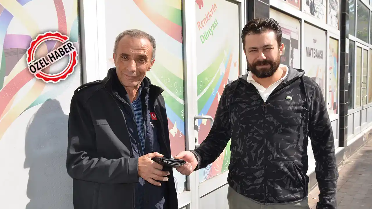 Muhabirimizden Örnek Davranış..!