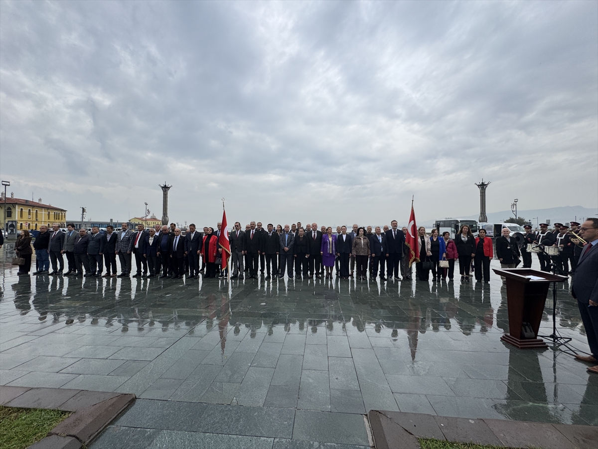 İzmir'de Muhtarlar Günü kutlandı
