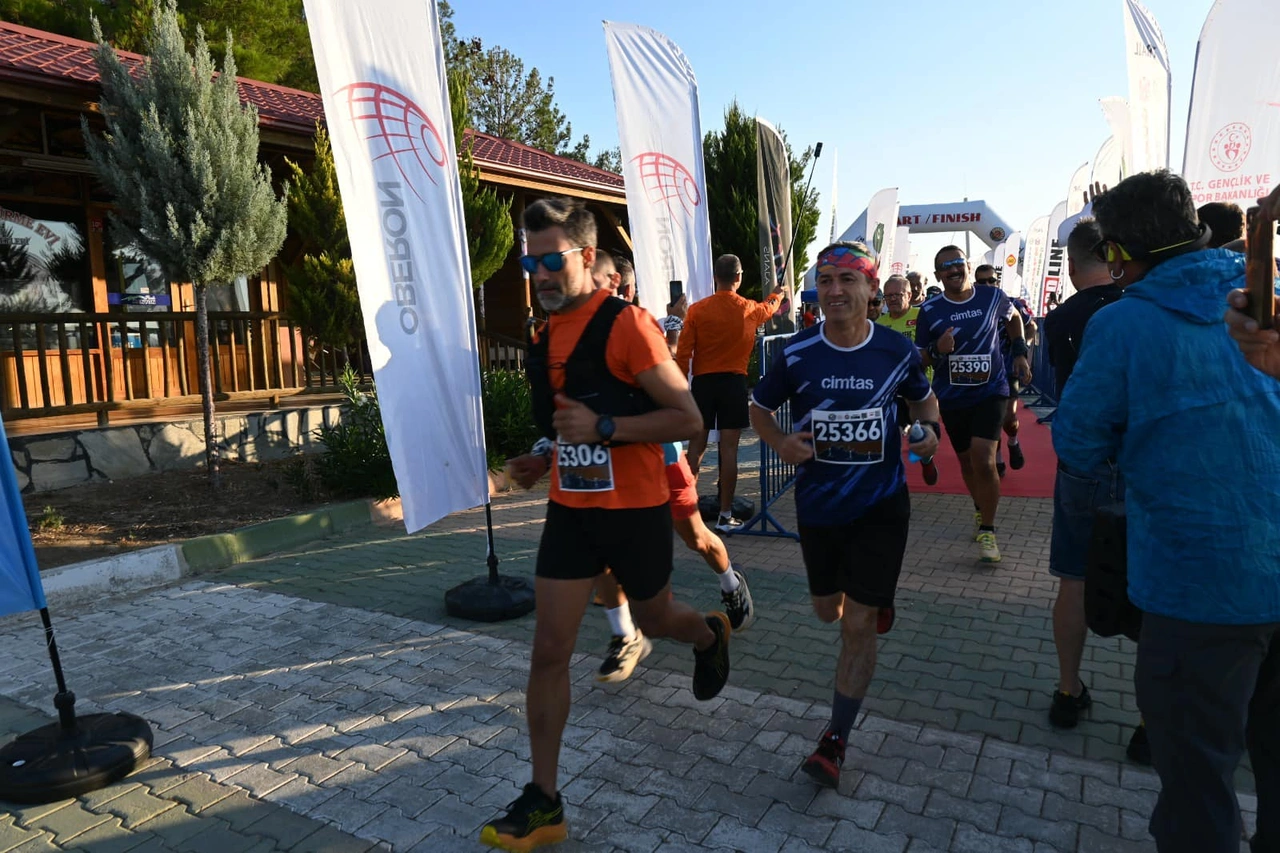 Fethiye'de kanser hastaları için 'Yaşam İçin Yarış' koşusu yapıldı