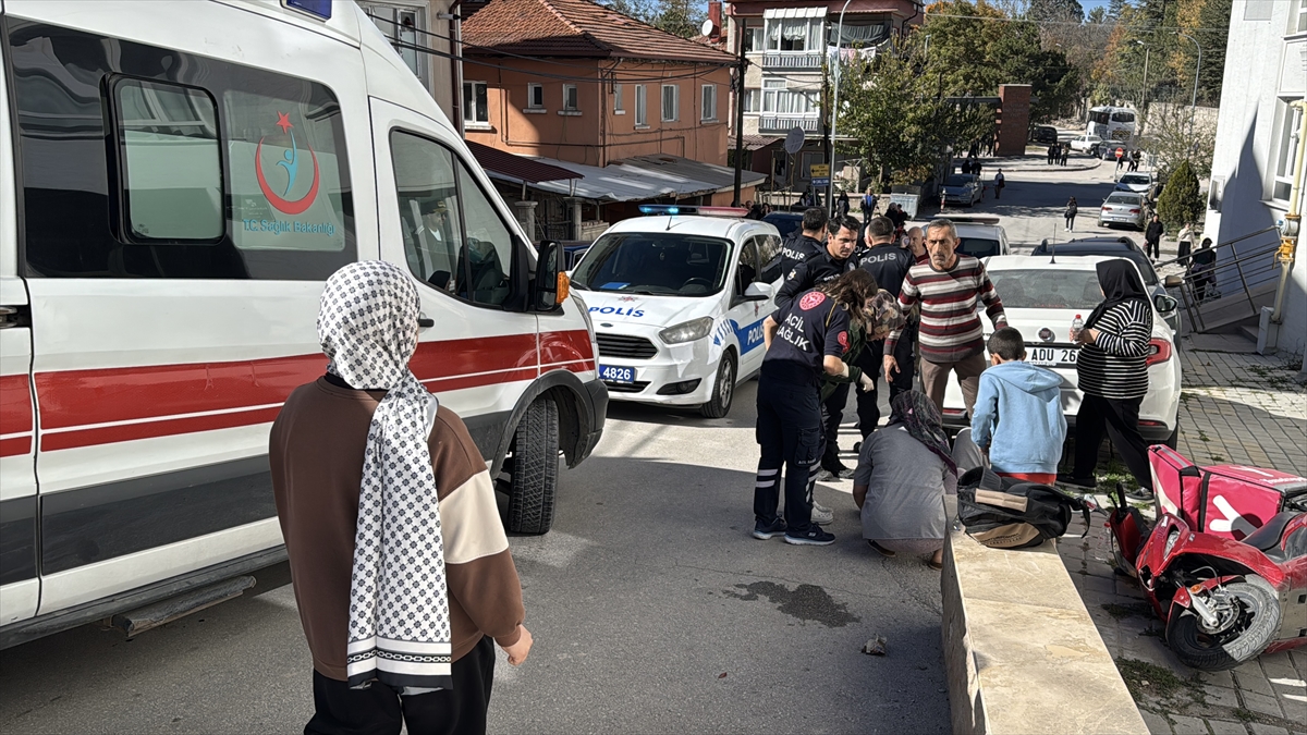 Kütahya'da komşular arasındaki 'gürültü' kavgasında 2 kişi yaralandı