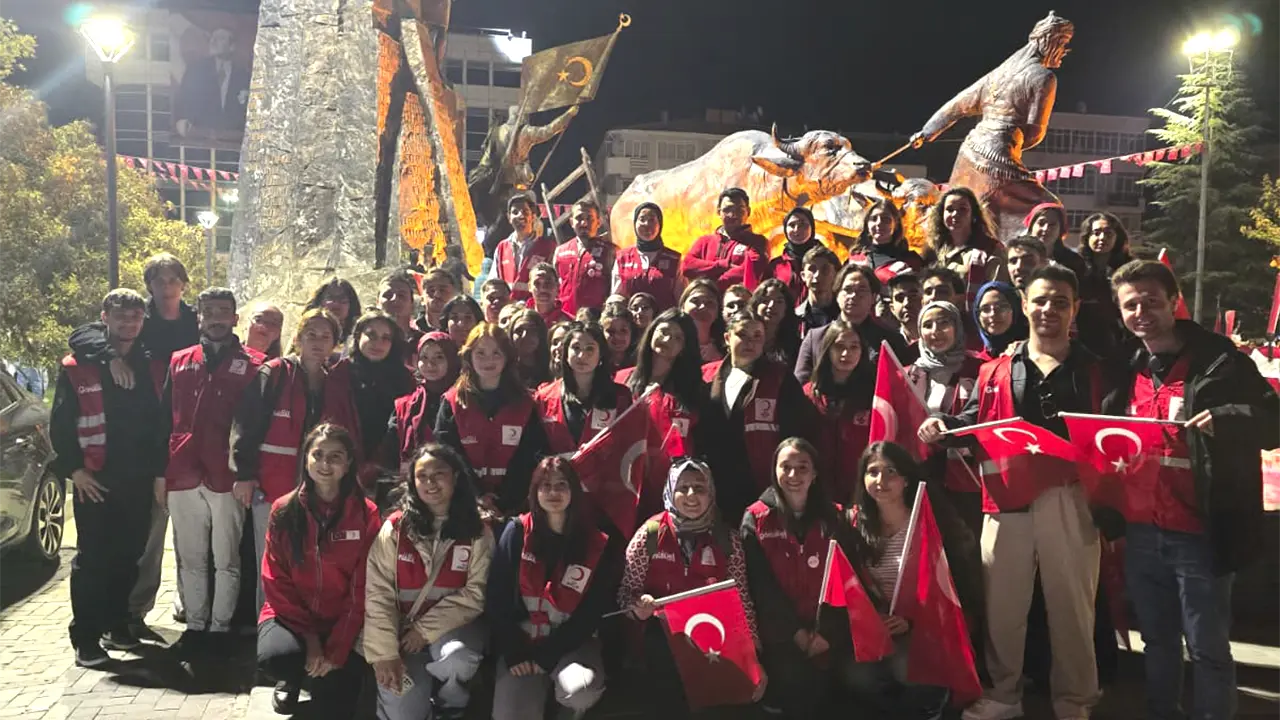 Kızılay Uşak Şubesi’nden Unutulmaz Kızılay Haftası Etkinliği