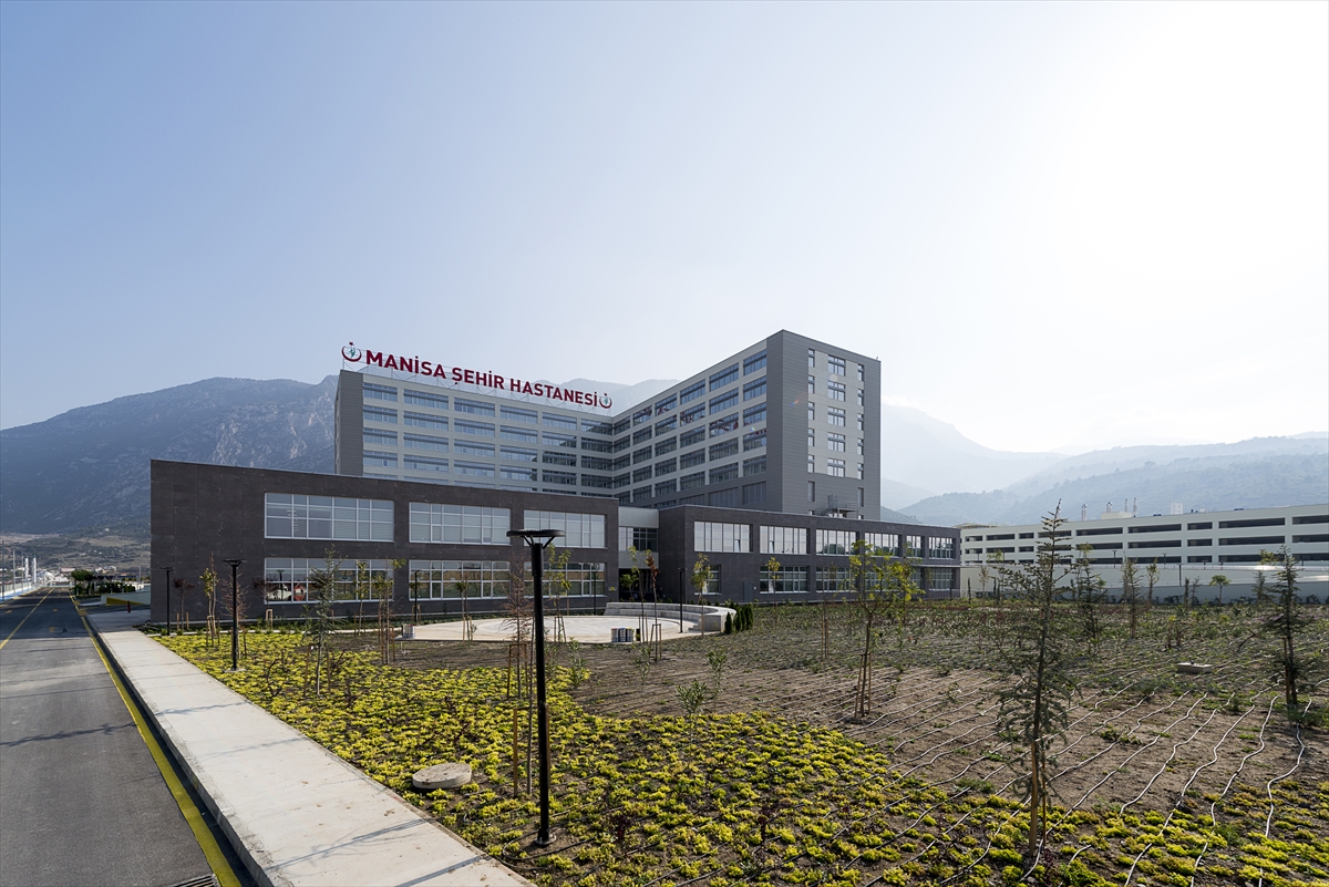 Manisa Şehir Hastanesi 7 yılda 9 milyon 635 bin 411 poliklinik hizmeti verdi
