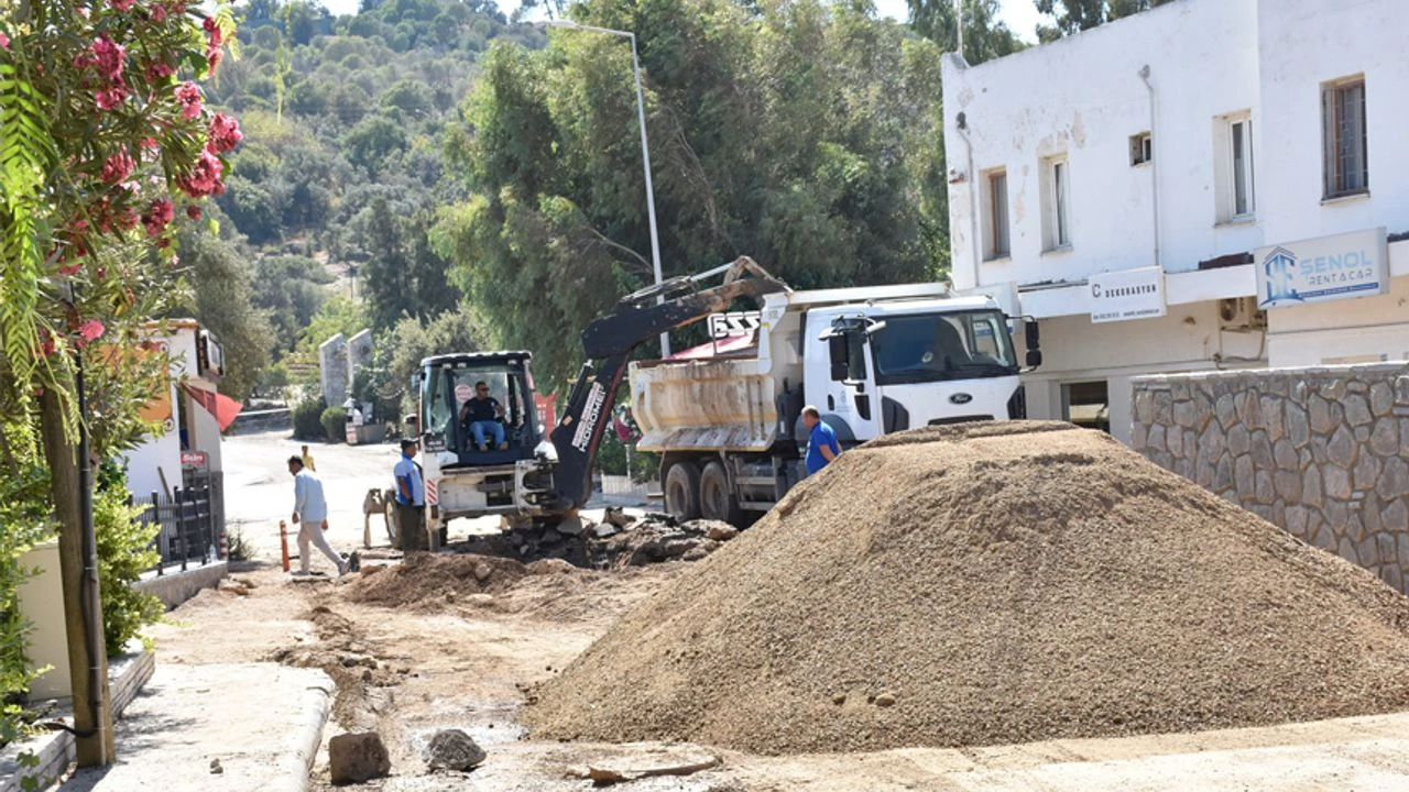 Bodrum'da içme suyu isale hattı patladı