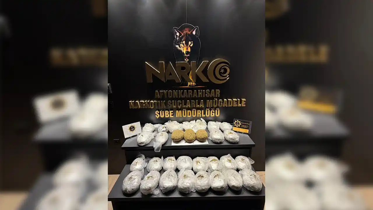 Afyonkarahisar'da aracında uyuşturucu ele geçirilen şüpheli tutuklandı