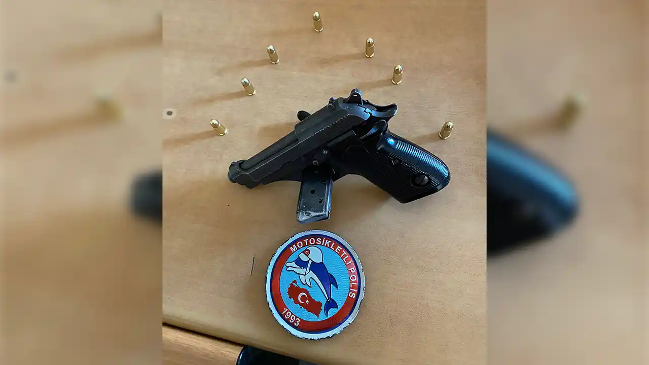 Afyonkarahisar'da düğünde silahla havaya ateş eden 3 şüpheli yakalandı
