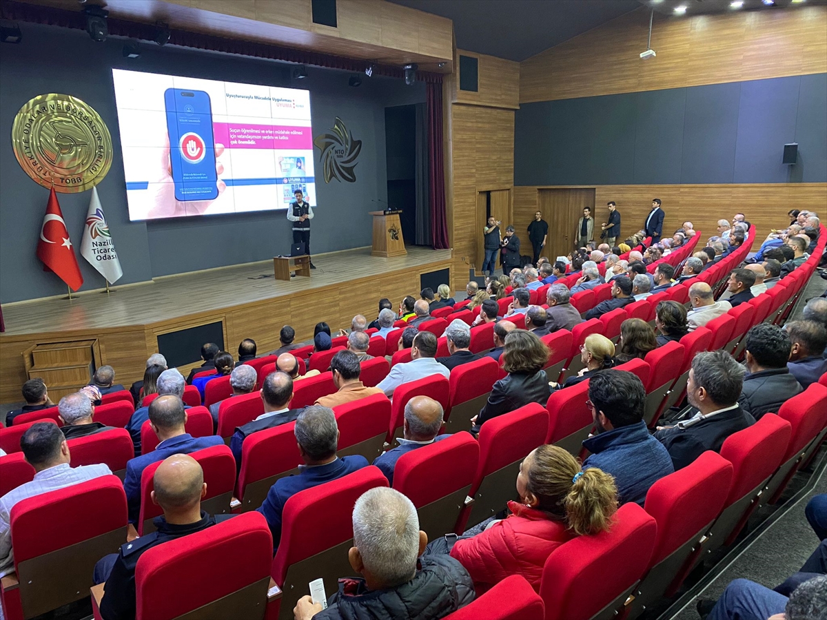Nazilli'de siber suçlar ve uyuşturucuyla mücadele semineri
