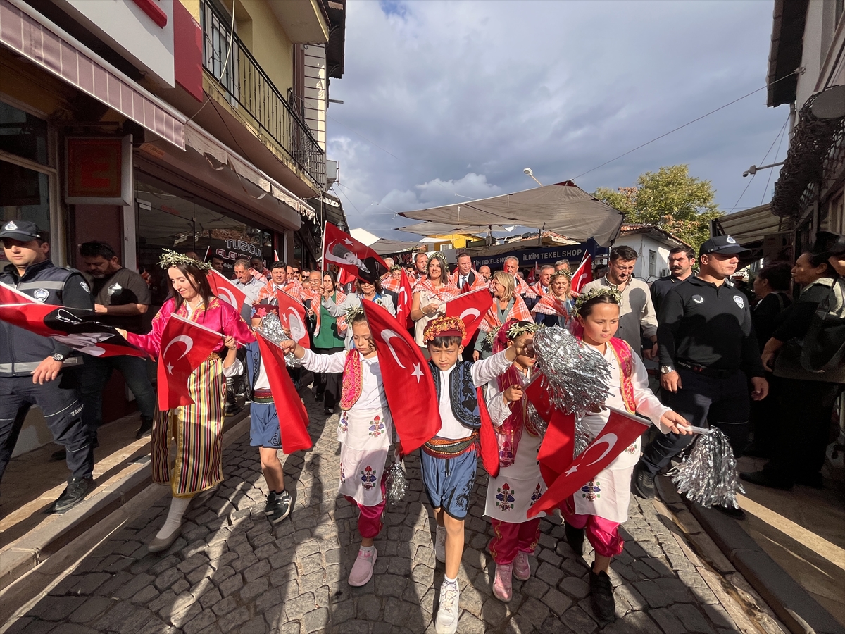 11. Uluslararası Milas Zeytin Hasat Şenliği başladı