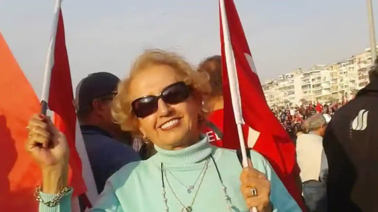 Uşak Lisesi’nin Maça Kızı Gözyaşlarıyla Toprağa Verildi..!