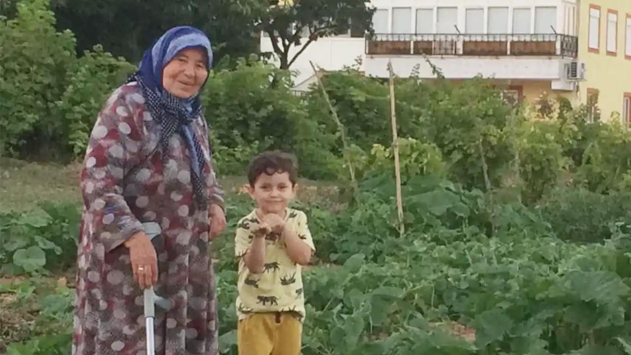 Hayırsever Hesna Özgöbek Hayatını Kaybetti