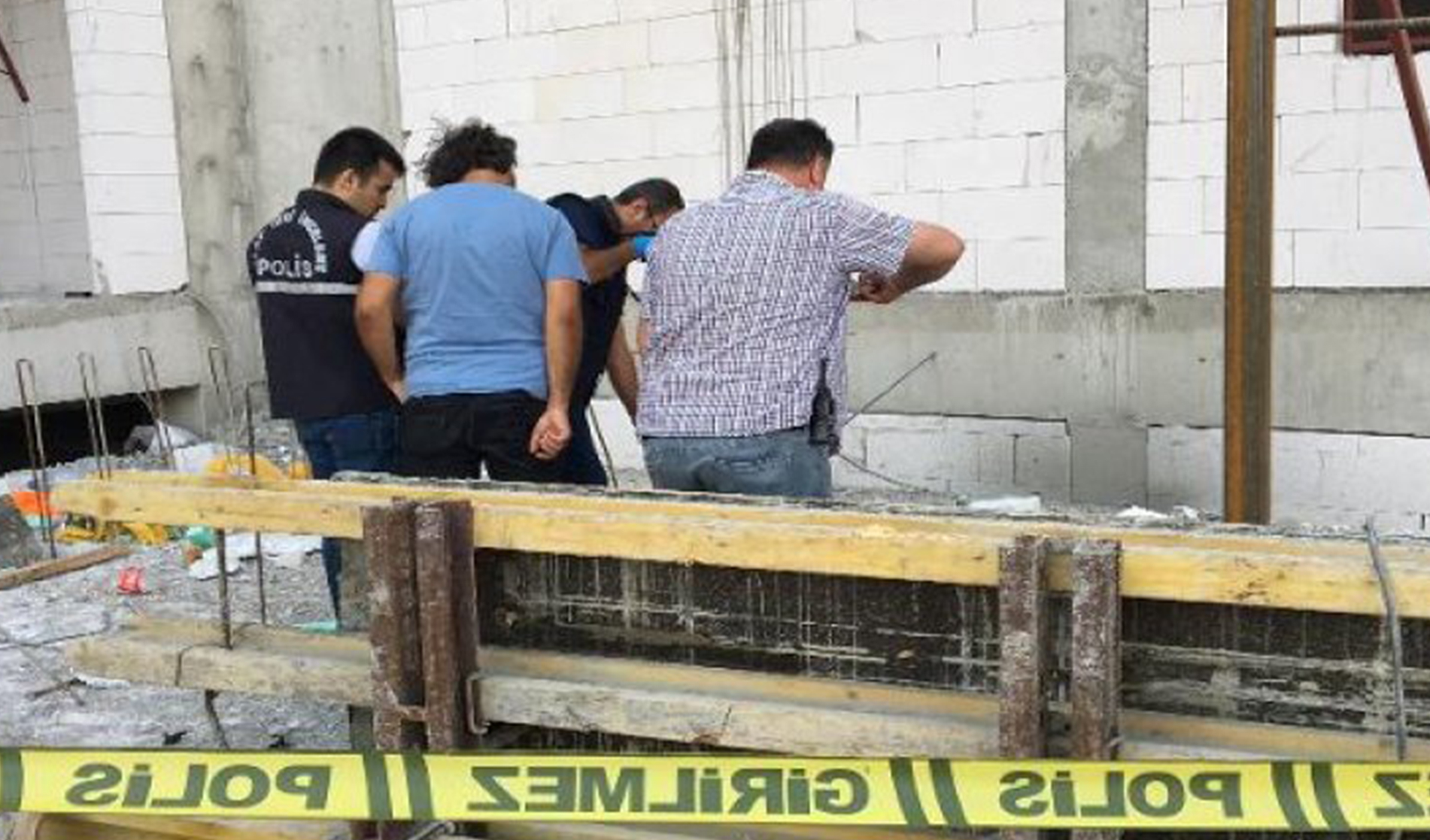 Uşak'ta Fabrika İnşaatında Yüksekten Düşen Usta Öldü