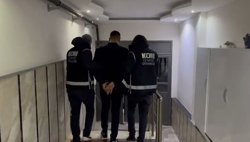 İzmir merkezli suç örgütü operasyonunda 14 şüpheli yakalandı