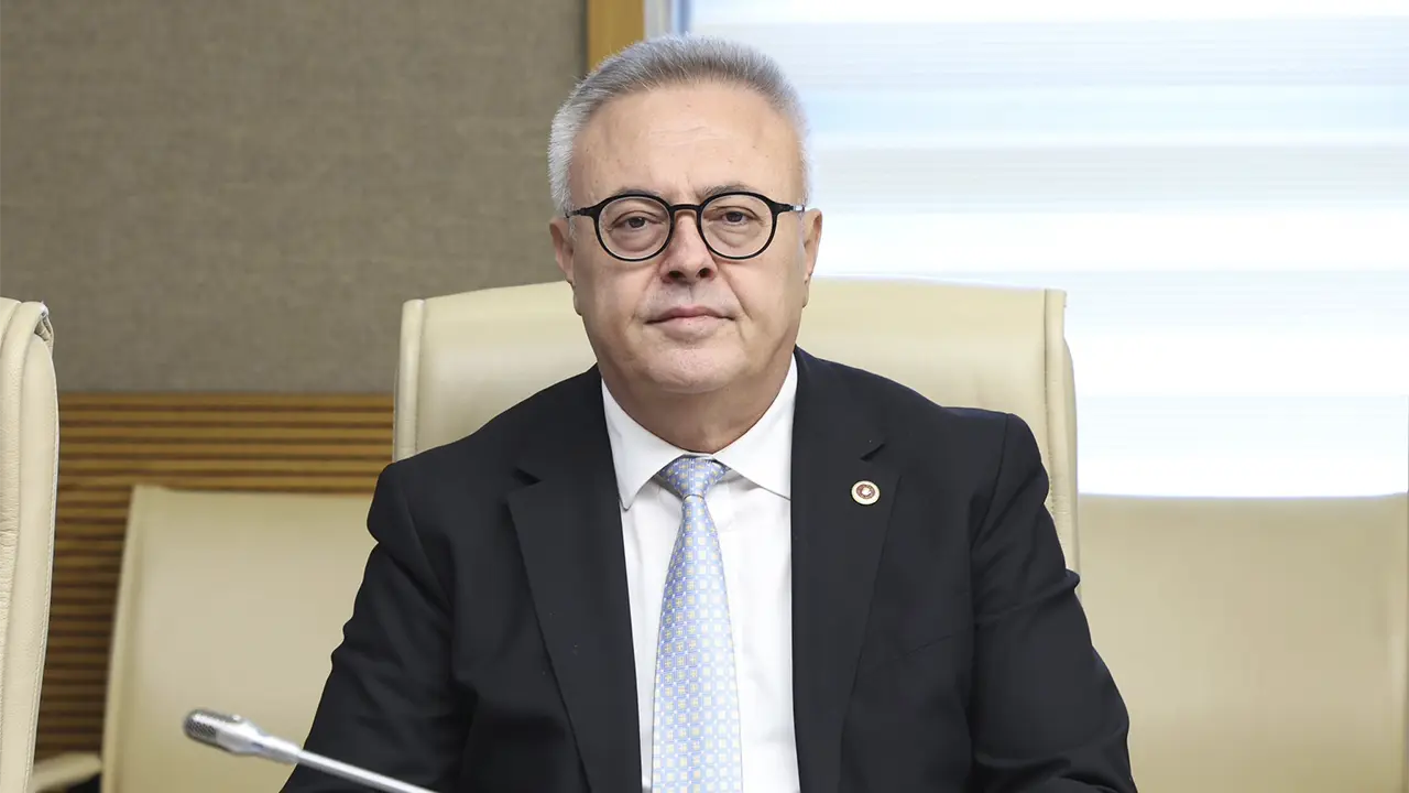 YHT’den Havalimanına… Uşak’ın Çilesi Meclis’e Taşındı!