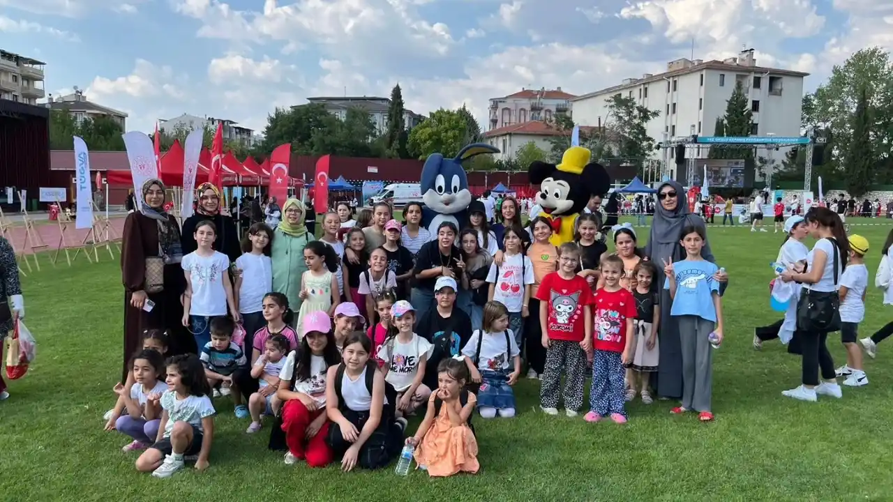 Uşak’ta Yaz Kur’an Kursları Şenlikle Sona Erdi