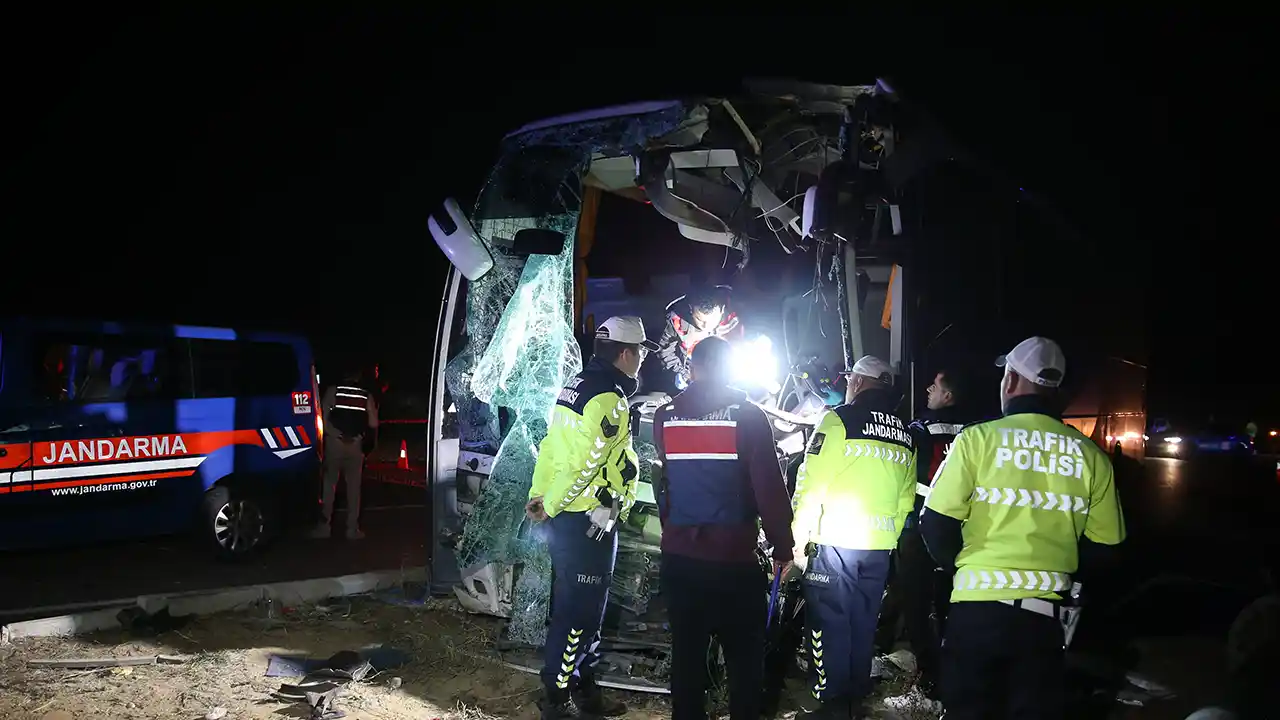 Uşak'lı Otobüs Şoförü Ayhan Arıkan Hayatını Kaybetti