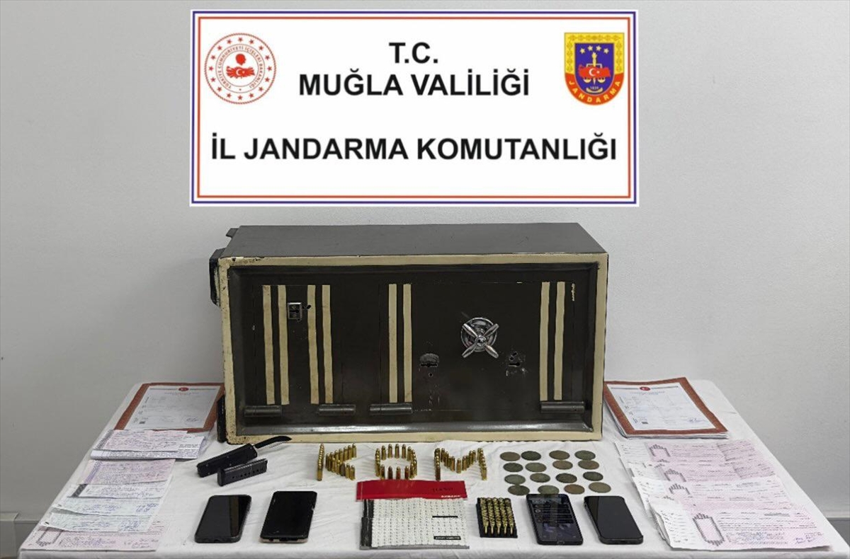 Muğla'da tefecilik operasyonunda 4 şüpheli yakalandı