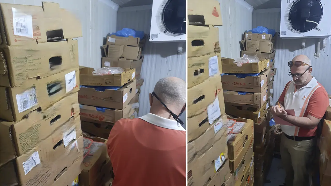 İzmir'de yaklaşık 30 ton tarihi geçmiş gıda ürünü ele geçirildi
