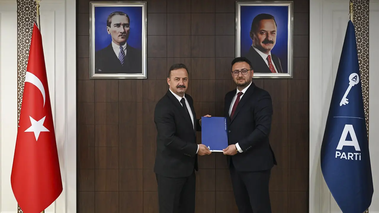 Avukat Nurettin Urhan, Anahtar Parti’nin Uşak İl Başkanı Oldu