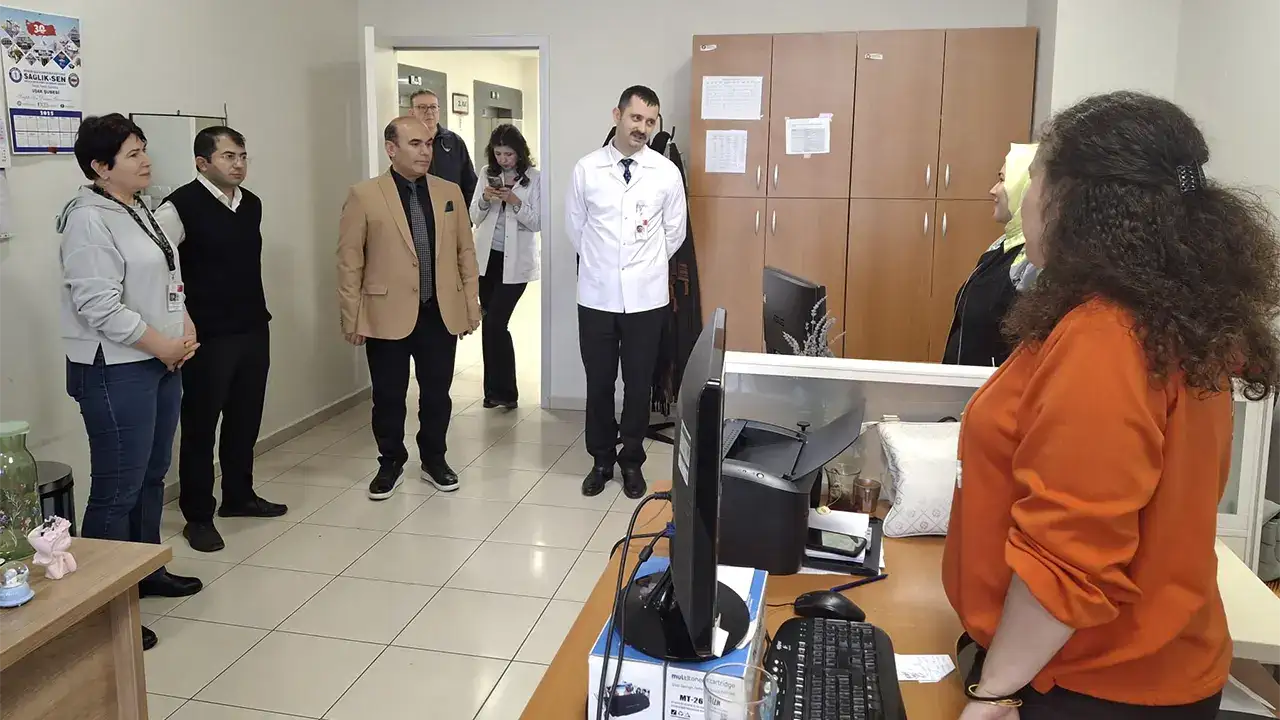 Uşak Eğitim Araştırma Hastanesinde Tıbbi Sekreterler Günü Kutlandı