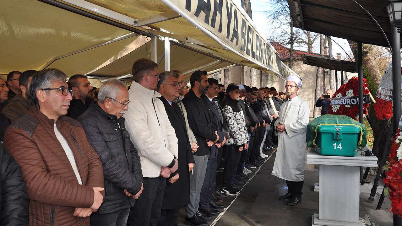 Kütahya'da trafik kazasında yaralanan oda başkanı yaşamını yitirdi
