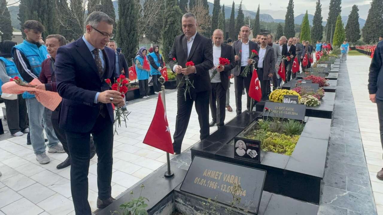 Soma'da maden şehitleri anıldı